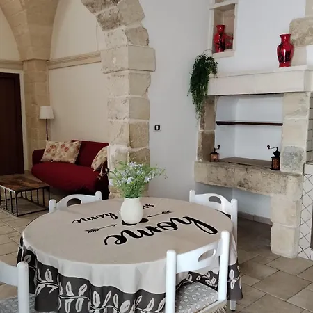 Le Rondinelle بيت للعطل *